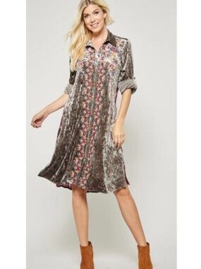 Angel Heart Boutique Velvet Embroidered Duster Button Down Shirt Dress Size 1X
